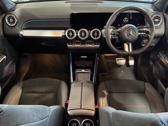 Mercedes-Benz EQB AMG Line Premium