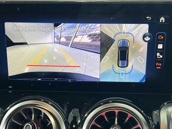 Mercedes-Benz EQB AMG Line Premium