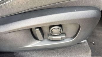 Jaguar F-PACE R-Dynamic SE Black