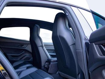 Porsche Taycan Saloon 