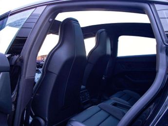 Porsche Taycan Saloon 