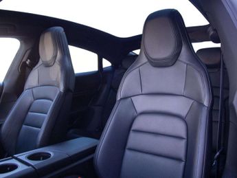 Porsche Taycan Saloon 