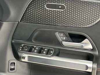 Mercedes-Benz EQB Urban Edition