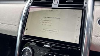 Land Rover Discovery R-Dynamic SE