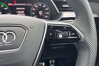 Audi Q8 S Line