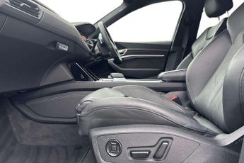 Audi Q8 S Line