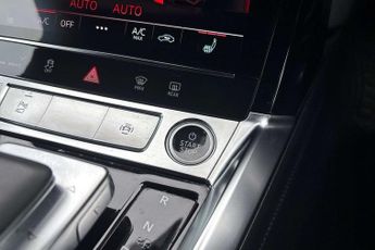 Audi Q8 S Line