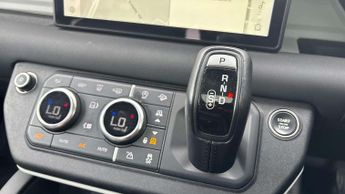 Land Rover Defender XS Edition