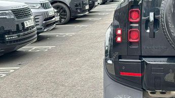 Land Rover Defender XS Edition