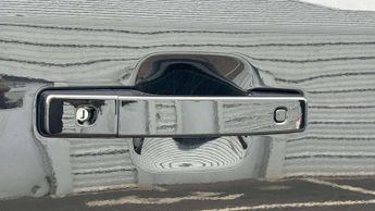 Land Rover Defender XS Edition