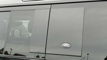 Land Rover Defender XS Edition