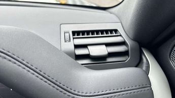 Land Rover Defender XS Edition
