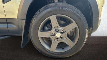 Land Rover Defender HSE