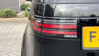 Land Rover Discovery R-Dynamic SE