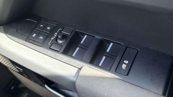 Land Rover Defender X-Dynamic SE
