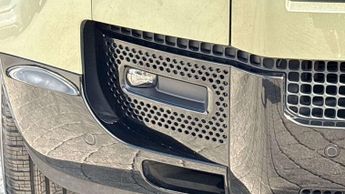 Land Rover Defender X-Dynamic SE