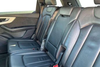 Audi Q7 S Line