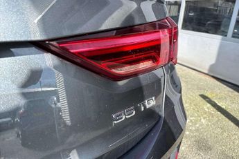 Audi Q3 Black Edition