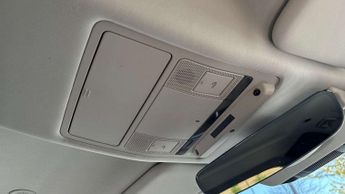 Land Rover Defender S