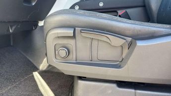 Land Rover Defender S