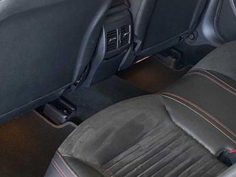 Mercedes-Benz GLA AMG Line