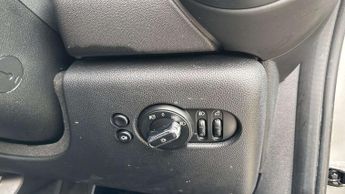 MINI Hatchback Cooper Classic