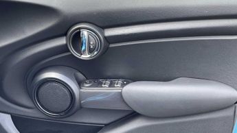 MINI Hatchback Cooper