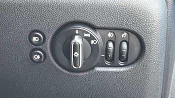 MINI Hatchback Cooper