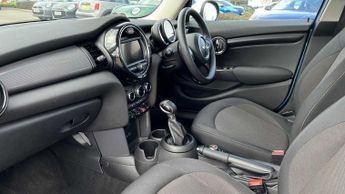 MINI Hatchback Cooper