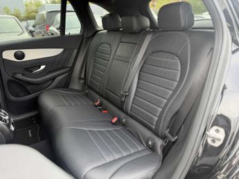 Mercedes-Benz GLC AMG Line