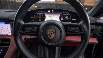 Porsche Taycan 
