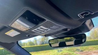 Land Rover Discovery R-Dynamic HSE
