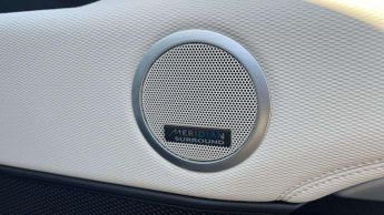 Land Rover Discovery R-Dynamic HSE
