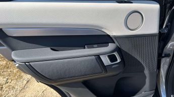 Land Rover Discovery R-Dynamic HSE