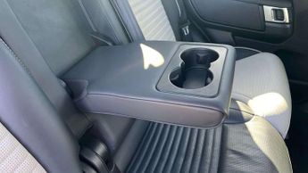 Land Rover Discovery R-Dynamic HSE