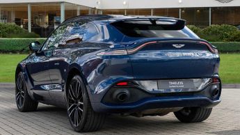 Aston Martin DBX 