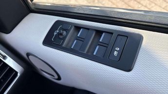 Land Rover Discovery R-Dynamic HSE
