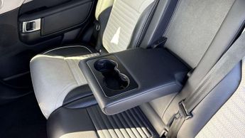 Land Rover Discovery R-Dynamic HSE