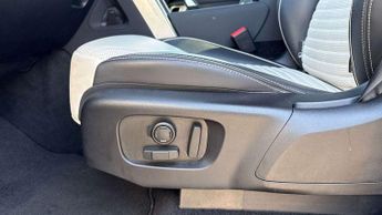 Land Rover Discovery R-Dynamic HSE