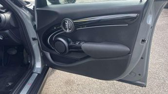 MINI Hatchback Cooper S Exclusive