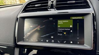 Jaguar F-PACE R-Sport