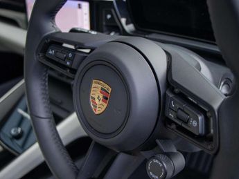 Porsche Macan Electric Estate 