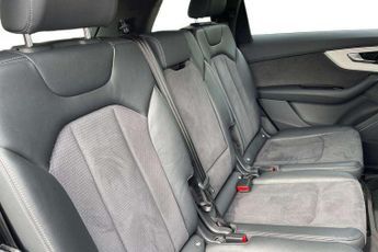 Audi Q7 S Line