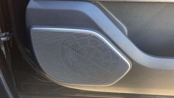 Land Rover Range Rover Velar R-Dynamic HSE