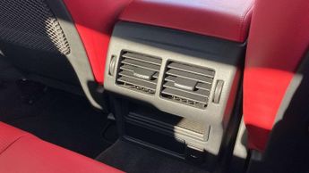 Jaguar XE R-Dynamic SE Black