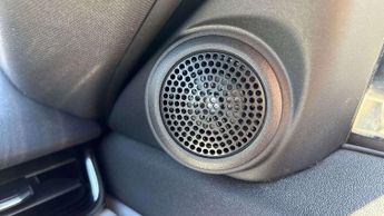 Land Rover Range Rover Evoque R-Dynamic SE