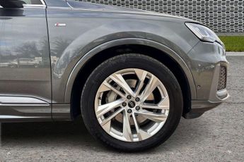 Audi Q7 S Line