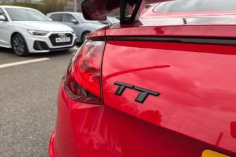 Audi Q4 Black Edition