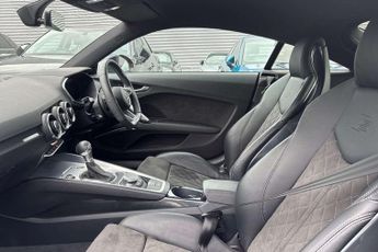 Audi Q4 Black Edition