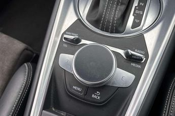 Audi Q4 Black Edition